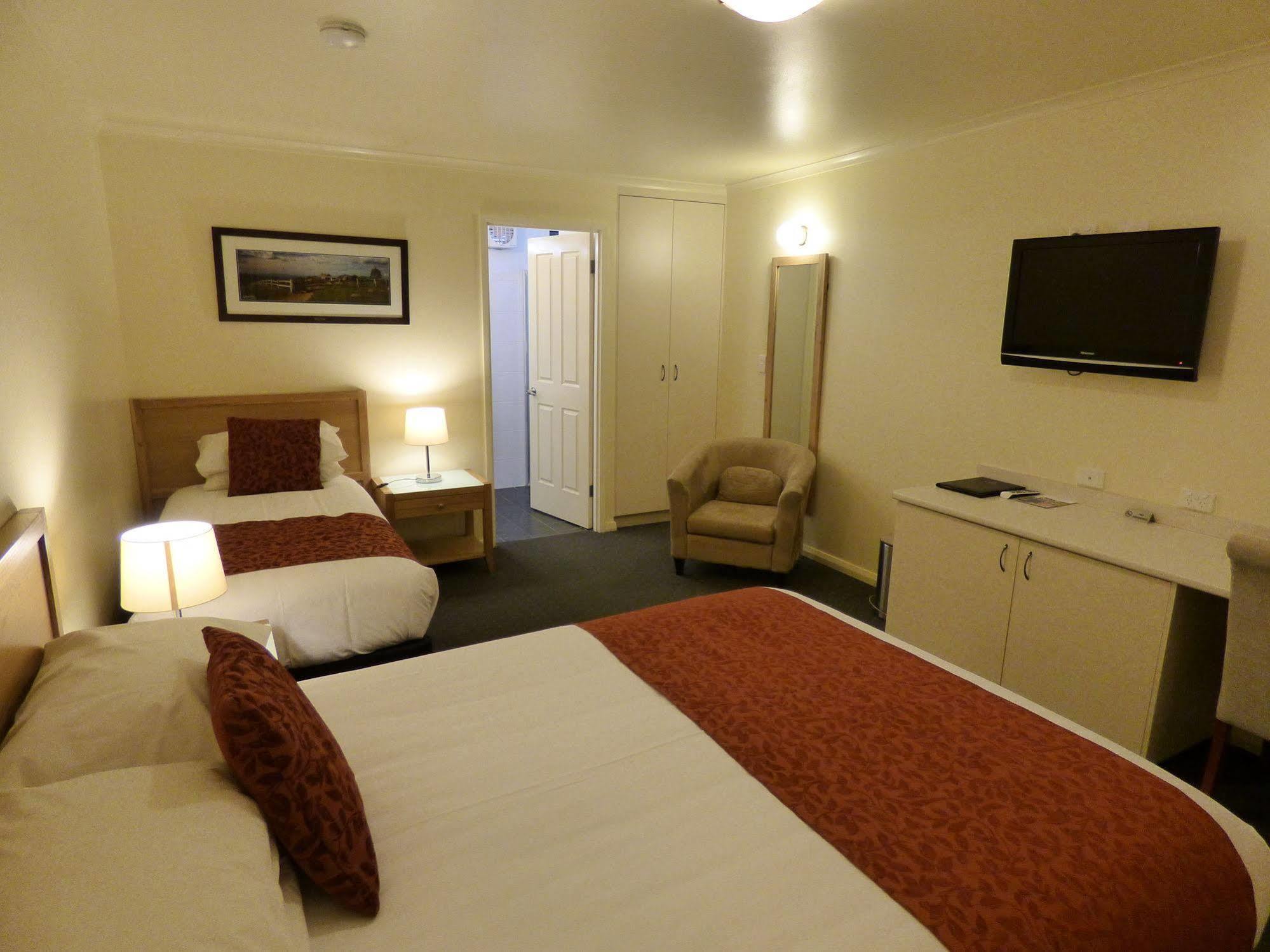 Beechworth Motor Inn Bagian luar foto