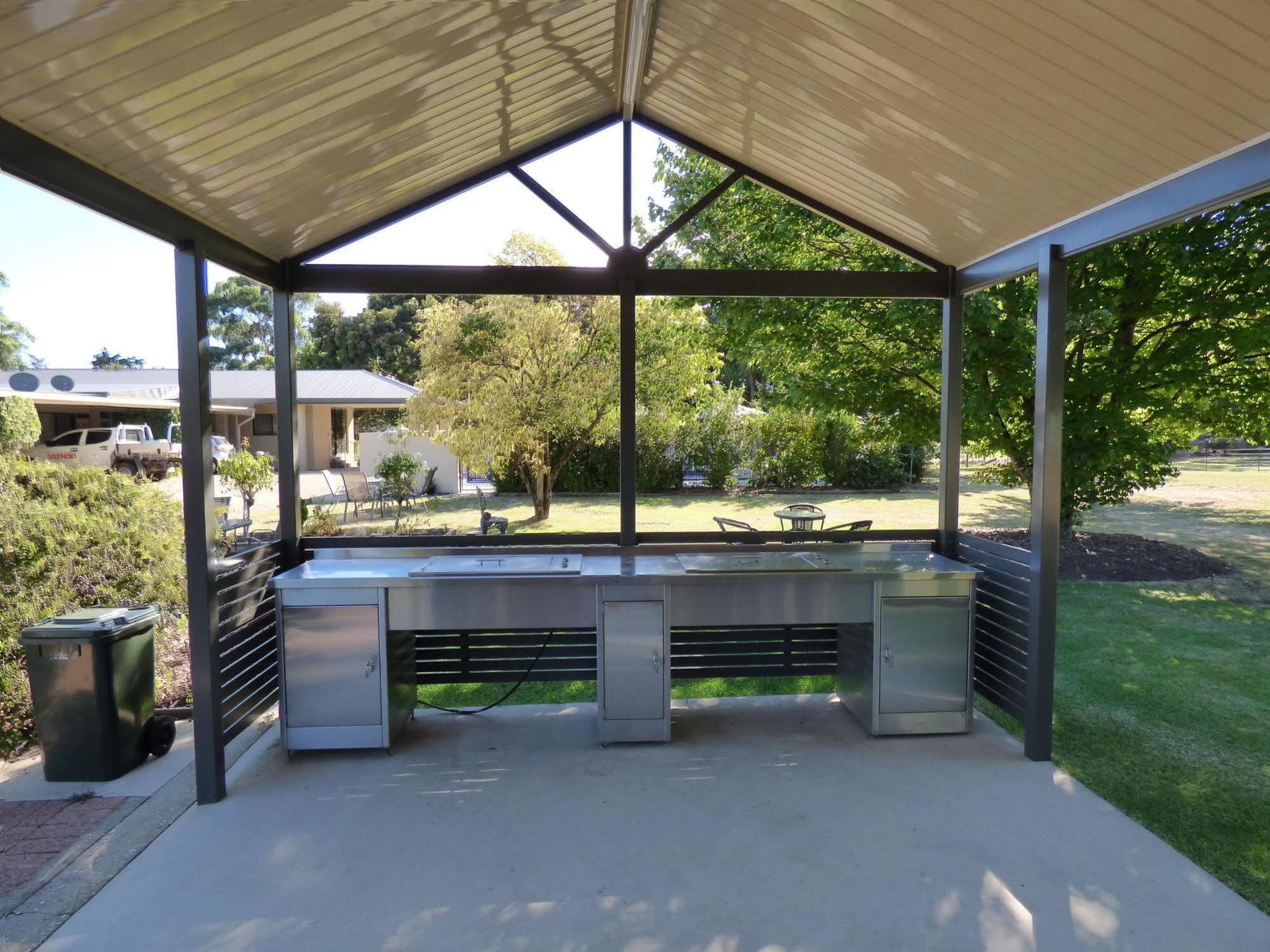 Beechworth Motor Inn Bagian luar foto